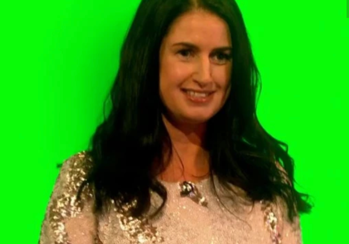 Naked Attraction Contestant Refuses To Have Sex With Any Man Who Has Penis  Smaller Than iPhone