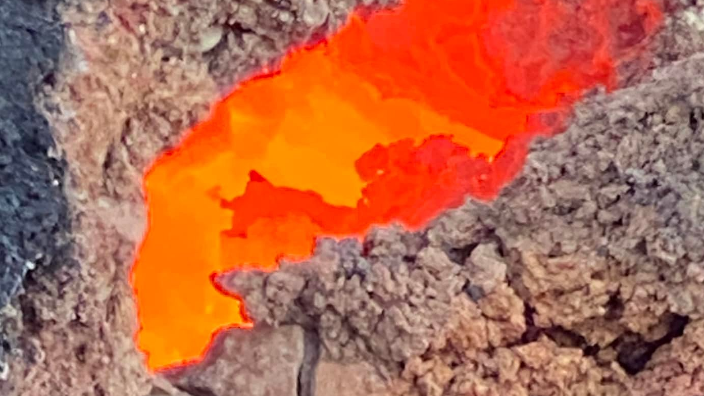 are lava rocks dangerous for dogs