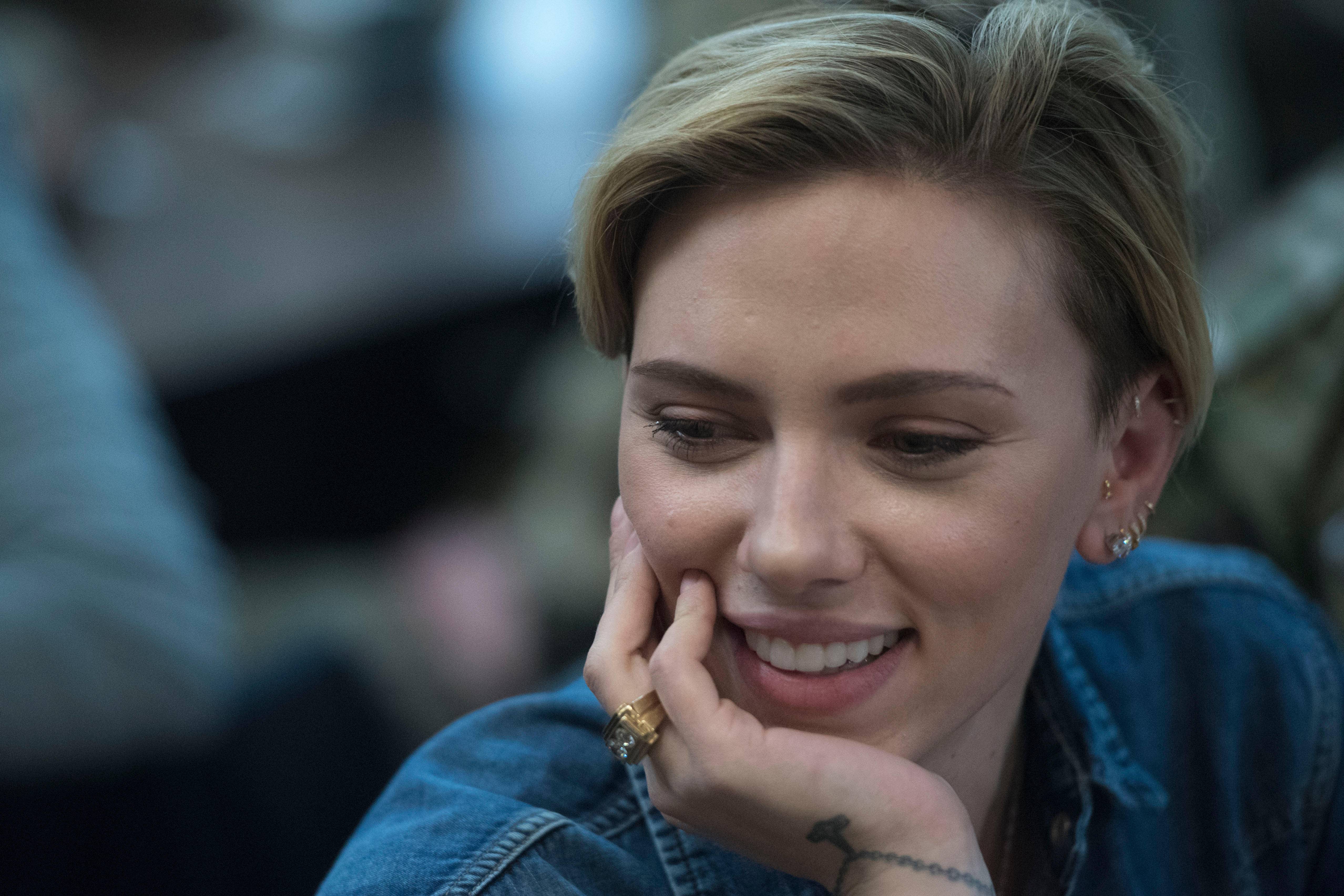 5113px x 3409px - Scarlett Johansson says Joaquin Phoenix was so upset during orgasm scene he  had to leave