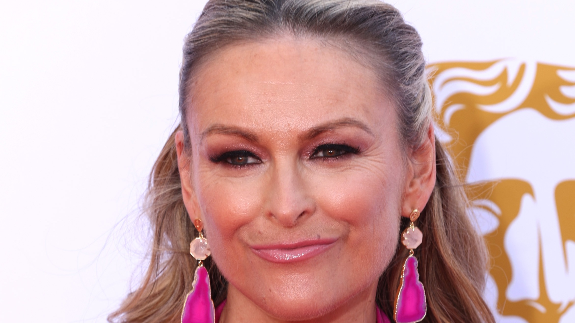 Doctor shares early bowel cancer symptom many people ignore as MAFS star Mel Schilling dies aged 54