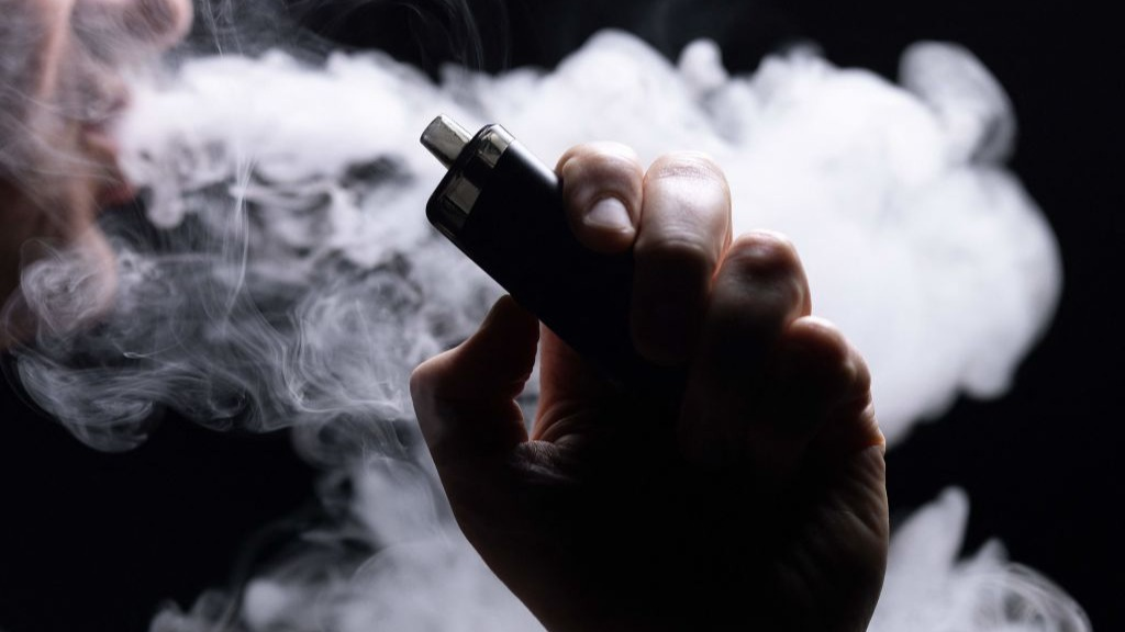 Sobering simulation shows what really happens to your body when you inhale  from a vape
