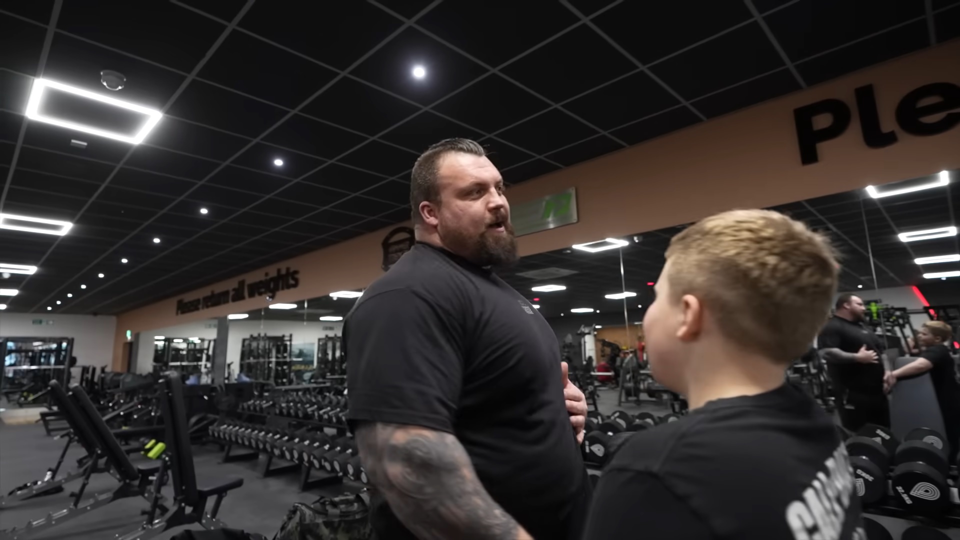 Eddie hall discount 100 sit ups