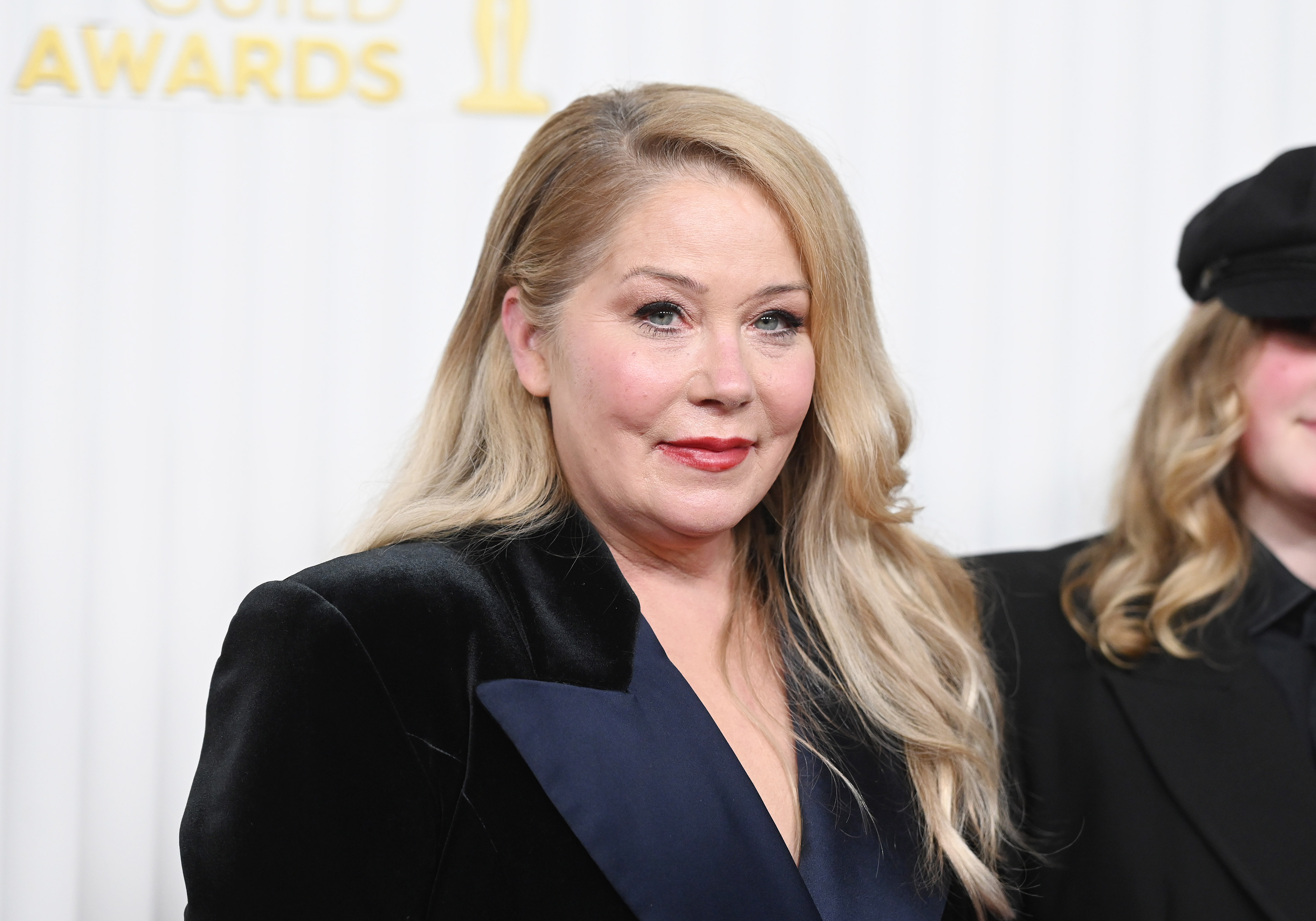 Christina Applegate opens up on devastating impact debilitating MS  diagnosis has had on family life, image size:4500x3150
