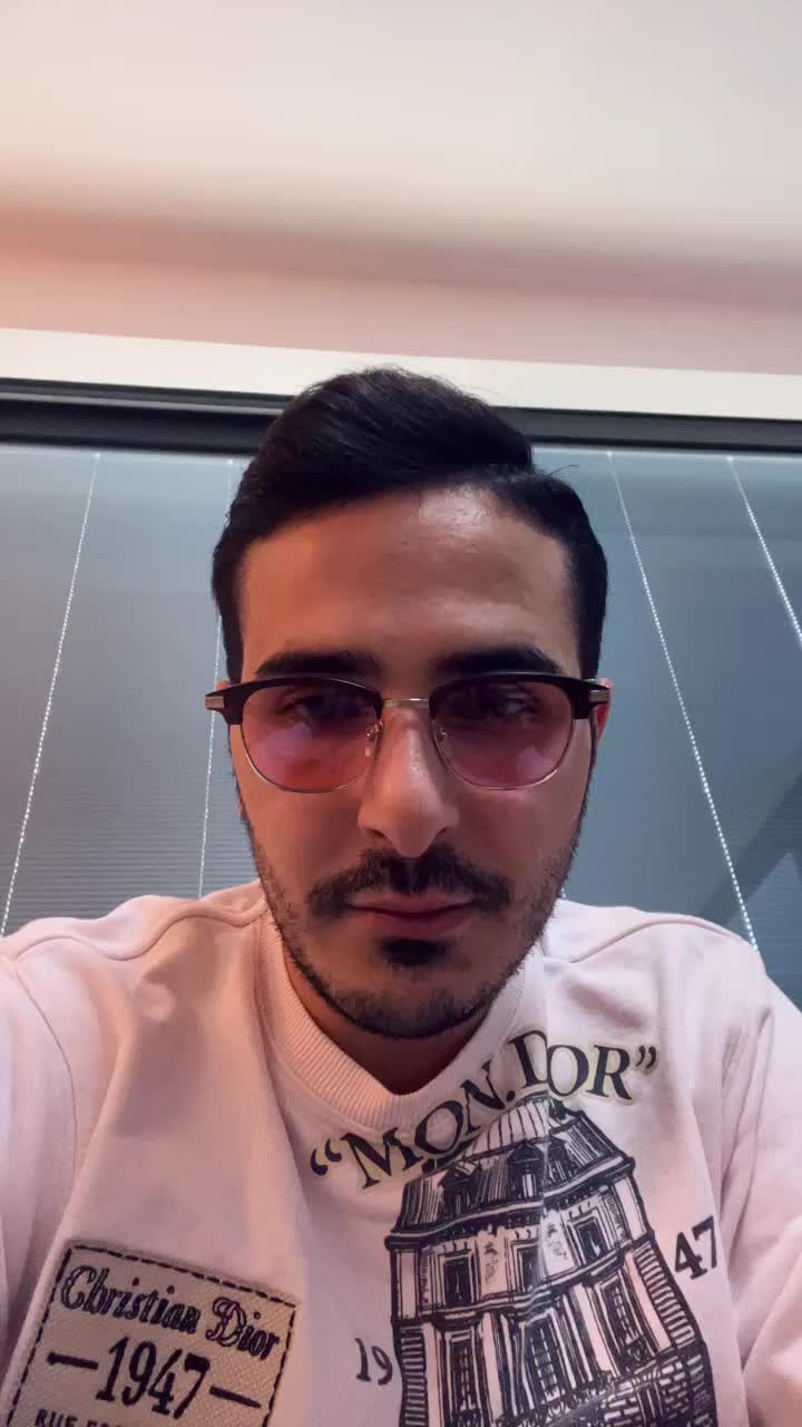 You Can Now Pay For A Personal Video Message From Tinder Swindler Simon Leviev