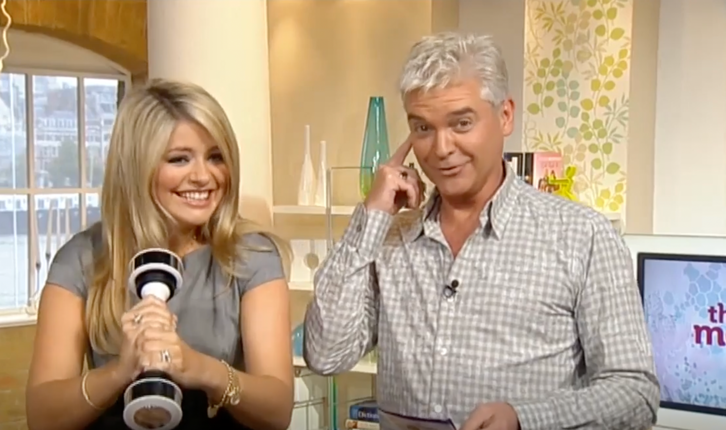 Holly Willoughby Reveals That Her Boob Popped Out Live On TV After Boozy  Night