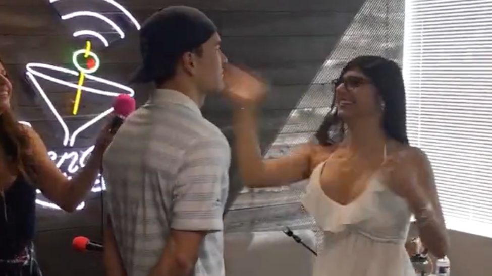 975px x 548px - Sports Presenter Shares Moment Mia Khalifa Slapped Him Right In The Face