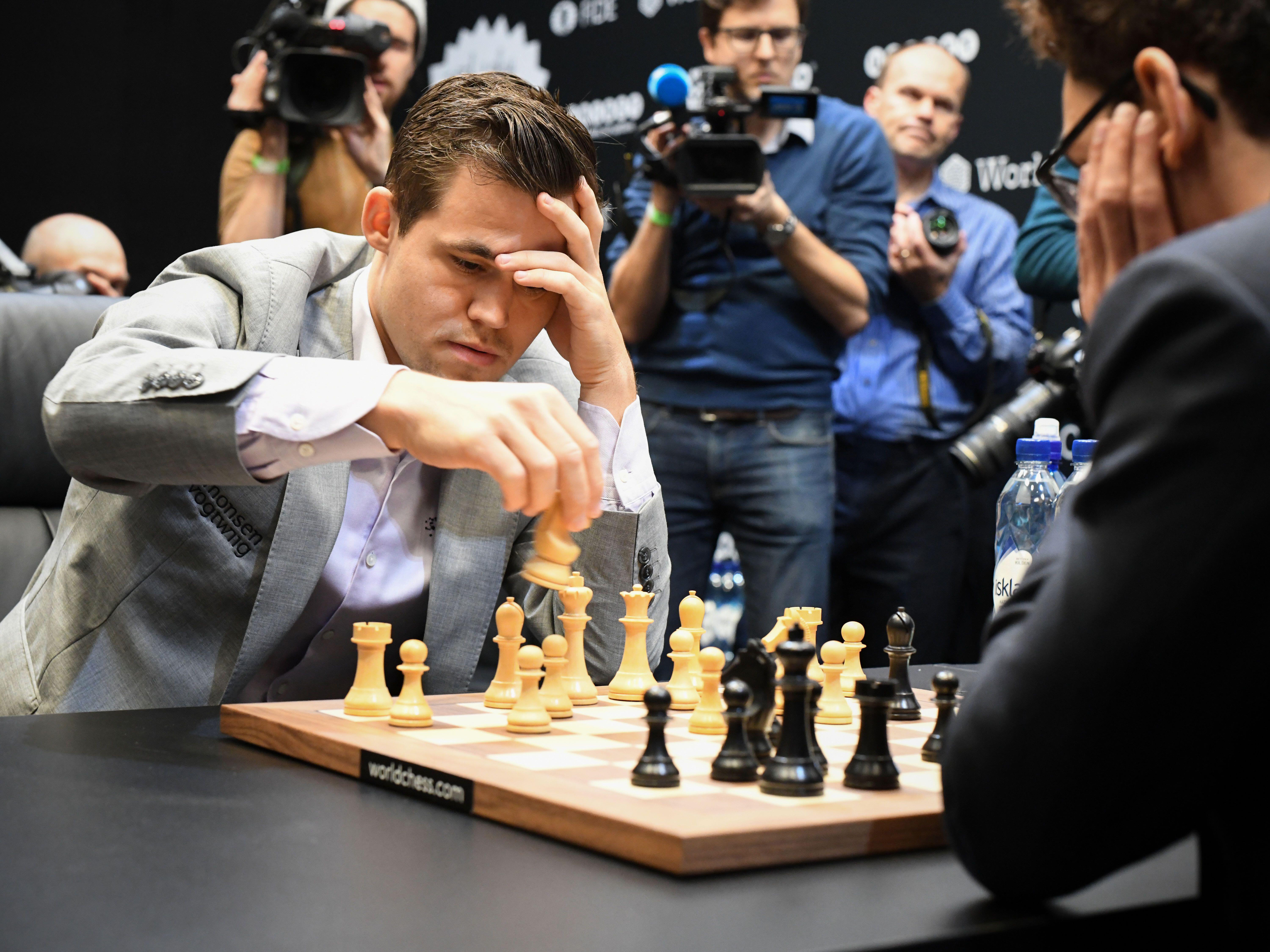 Young Hans Niemann Flagdown A Chess Hustler. 