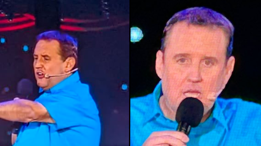 Peter Kay Breaks Down Crying On Stage In First Stand Up Tour In 12   Kay 