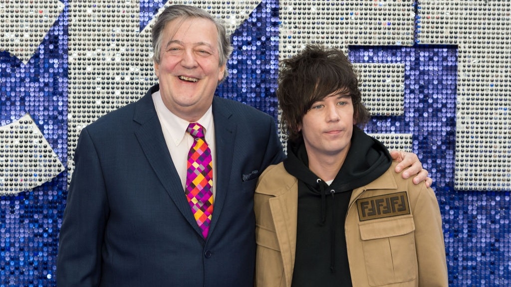 Michael Sheen, 55, admits he has one 'worry' over big age gap with  girlfriend, image size:1024x576