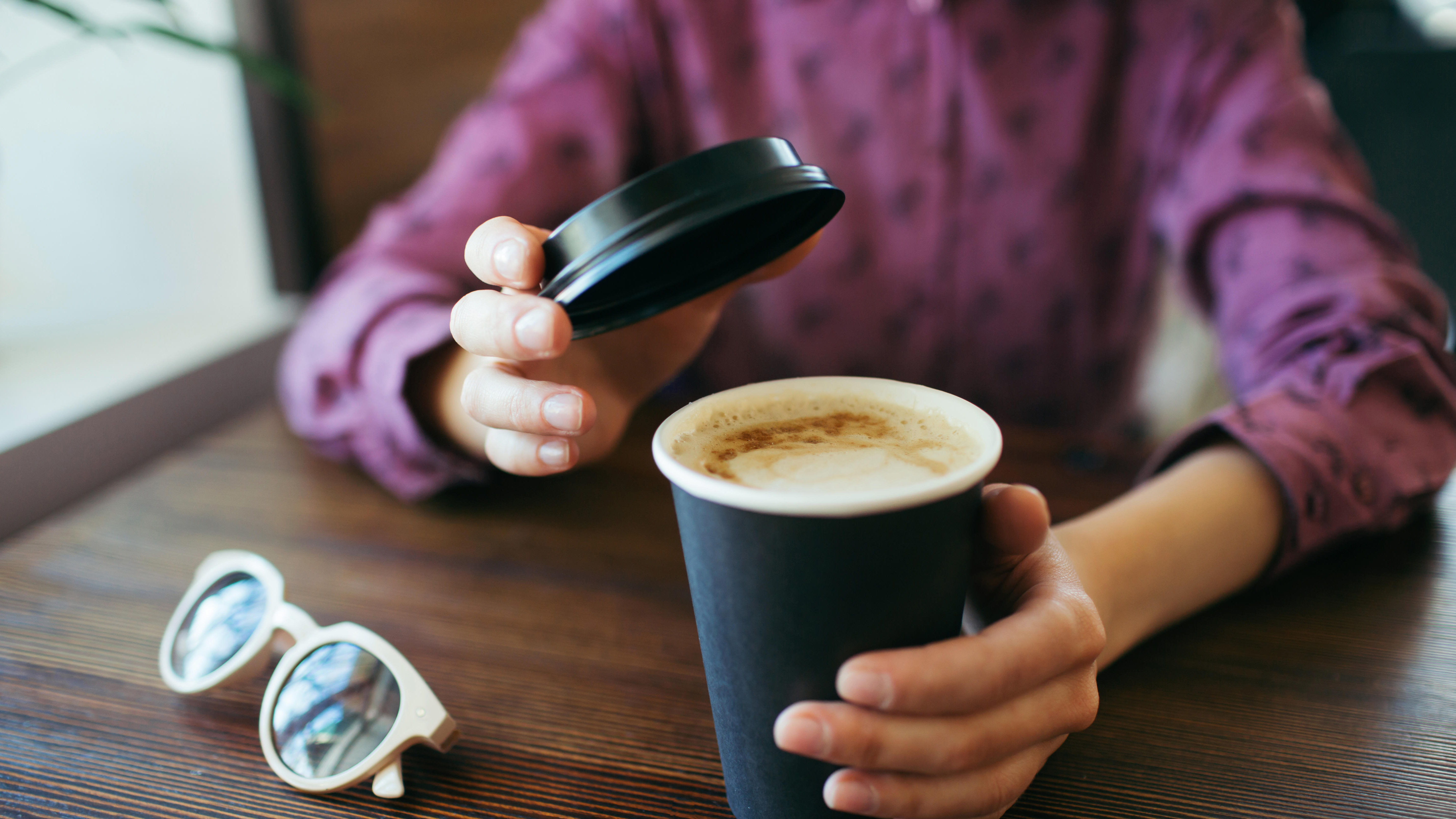 Boss Using 'Coffee Cup Test' in Job Interviews Criticised for Playing 'Mind  Games