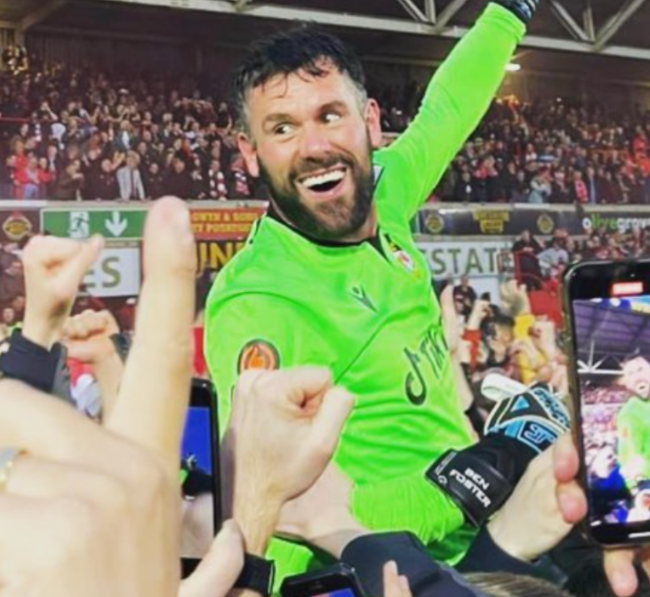 Ryan Reynolds gifts heroic Wrexham keeper Ben Foster incredible piece of  Deadpool memorabilia after promotion to EFL