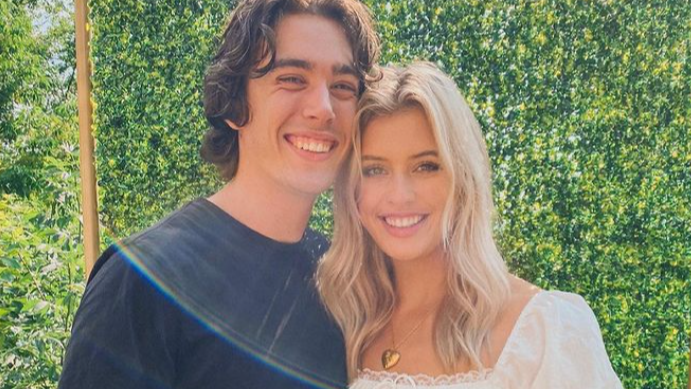 Woman Encourages High Standards In Relationships After Outlining What Fiancé Does For Her - Vimarsana News