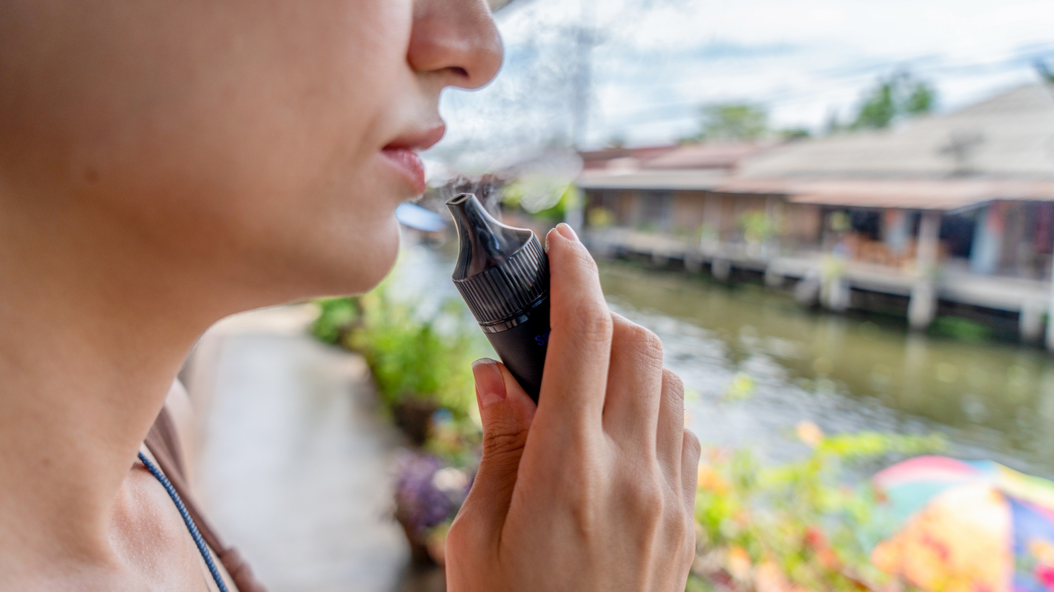 vuse alto menthol pods Is vaping harmful? | Vaping side effects main image 0