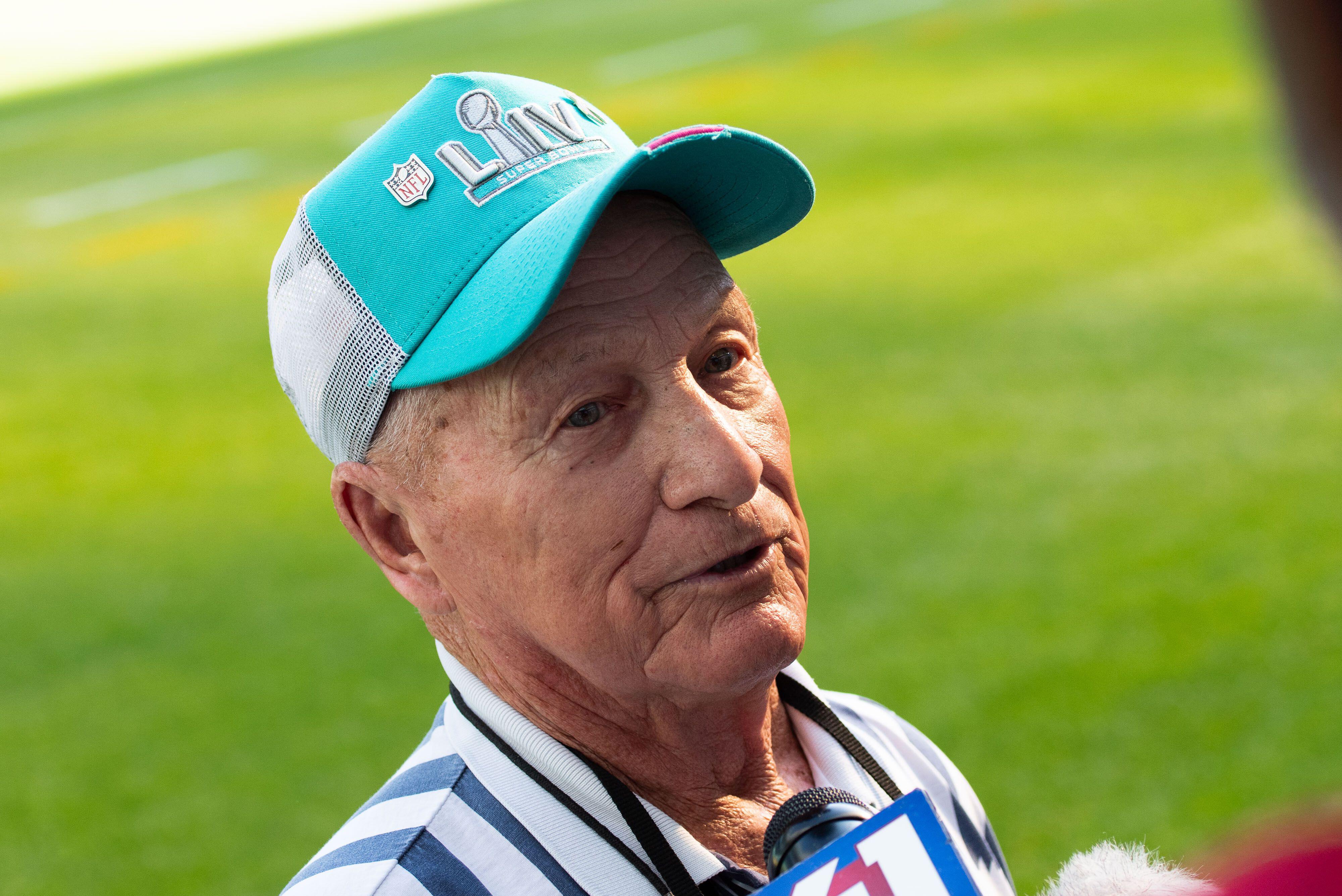 94-year-old groundsman who's prepared every Super Bowl pitch in history  calls time on career tonight