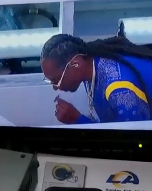 WATCH: Snoop Dogg Smokes Before Super Bowl Show