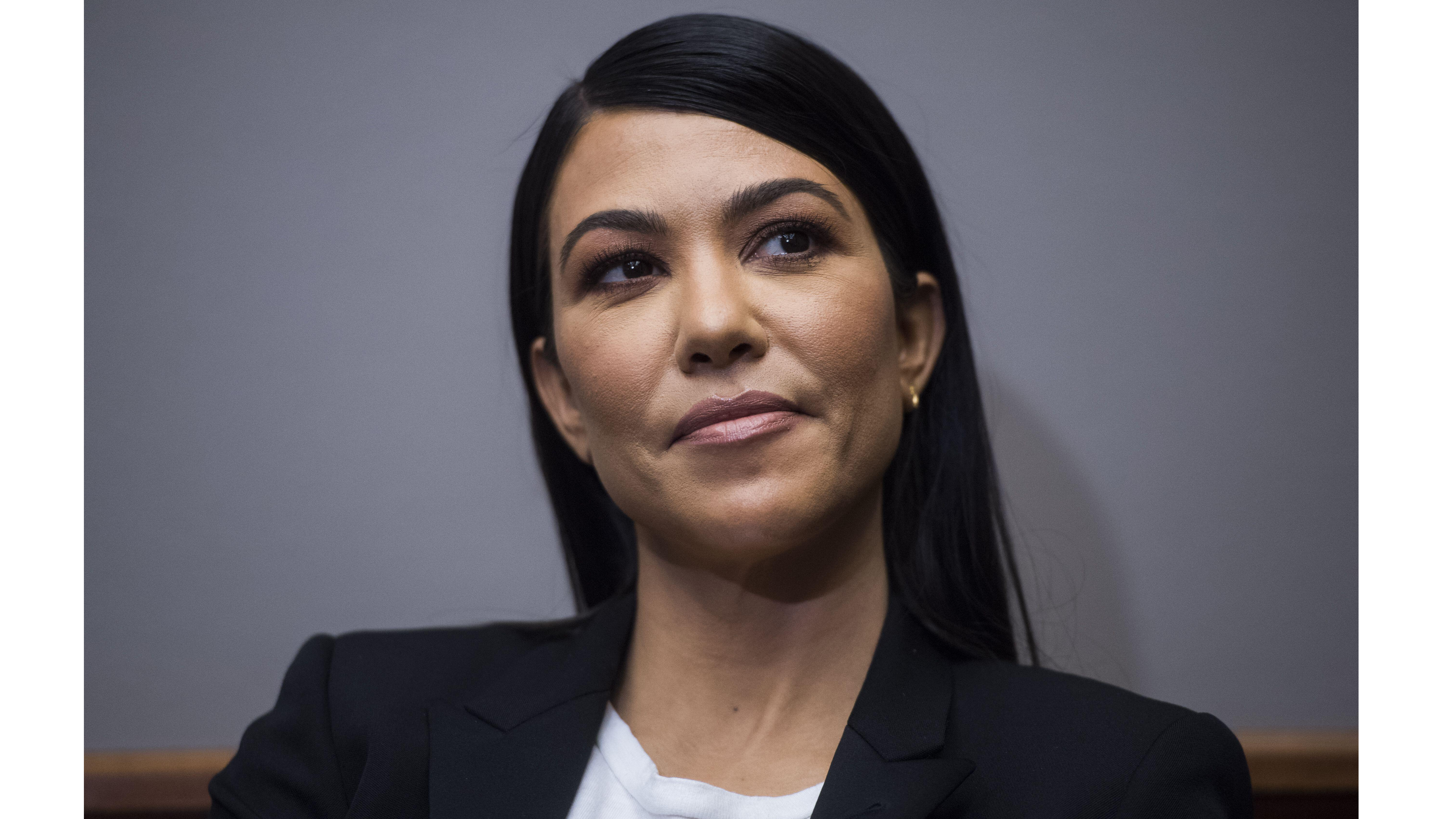 What is Kourtney Kardashian's Net Worth In 2022? - Vimarsana News