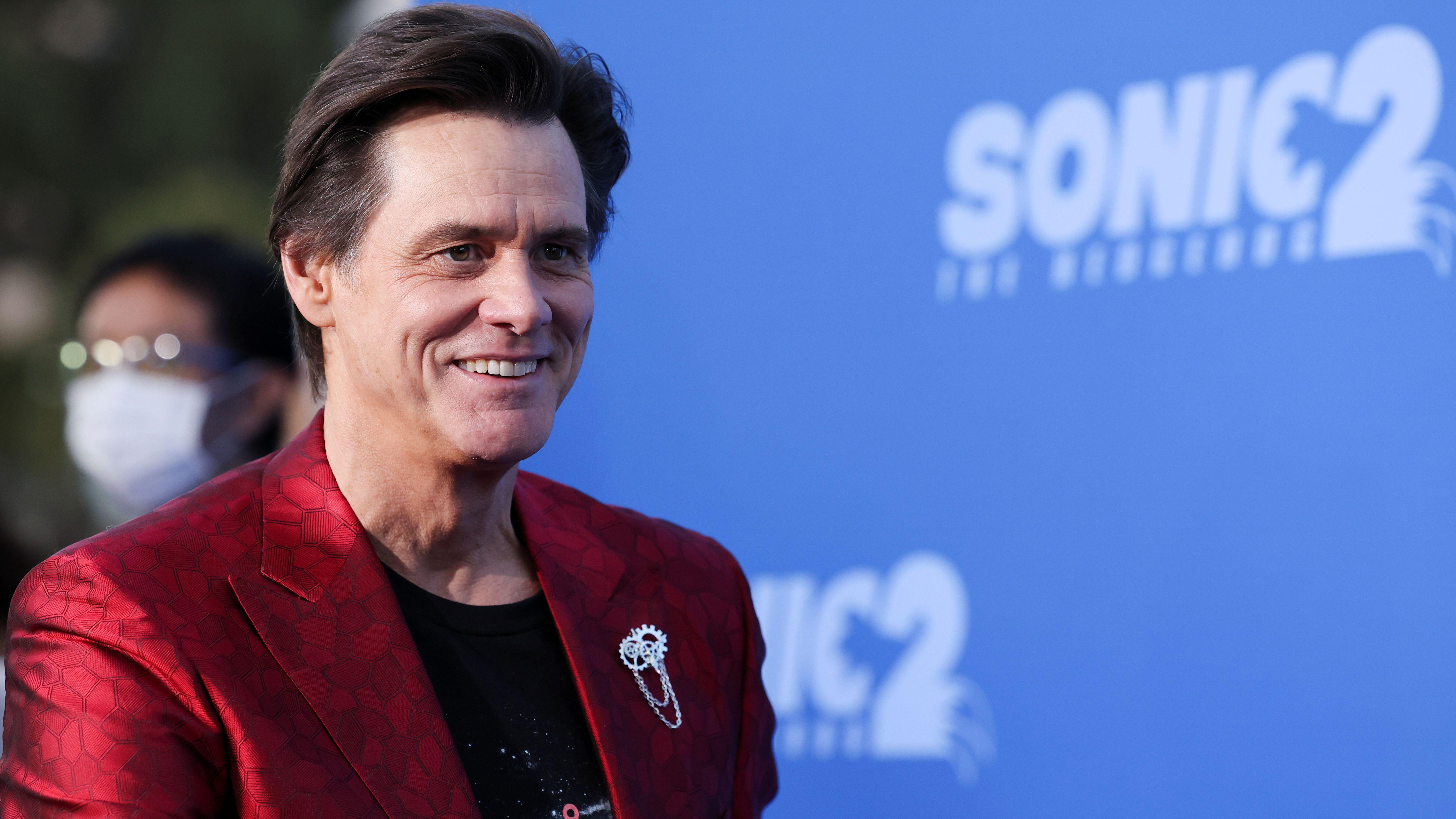 吉姆·卡里（Jim Carrey）在2022年的净资产是多少？