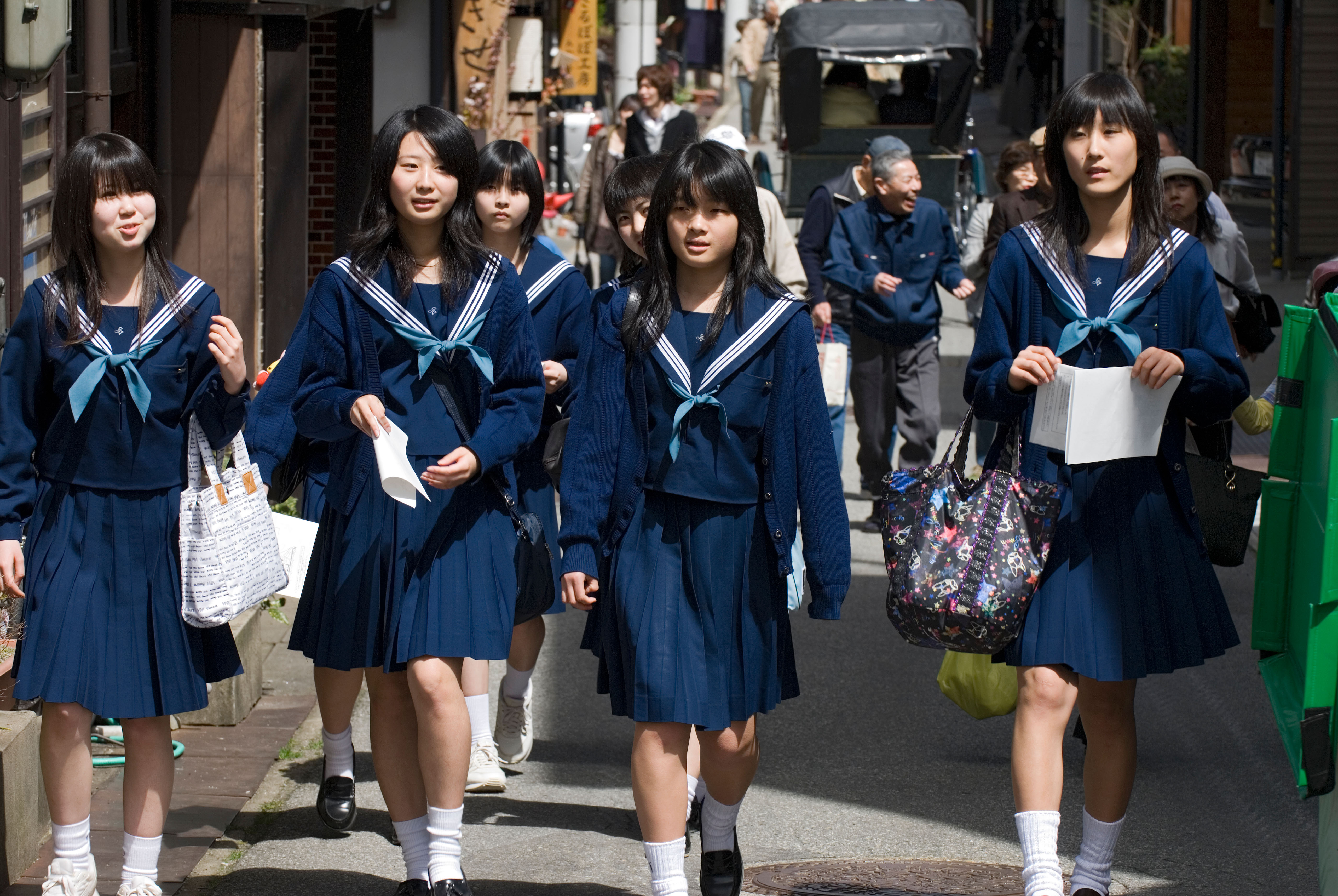 Школьная форма в Японии в школе