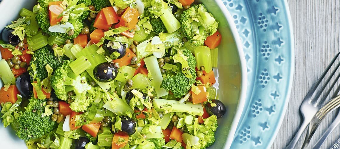 Rezept bei Psoriasis: Buntes Antipasti-Gemüse mit Oliven