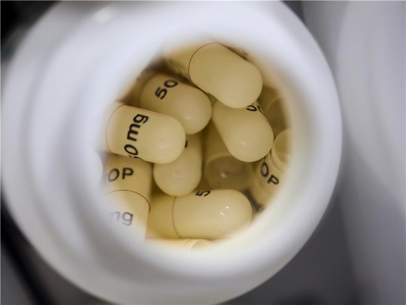 Eine Nebenwirkung oder Produktbeanstandung melden