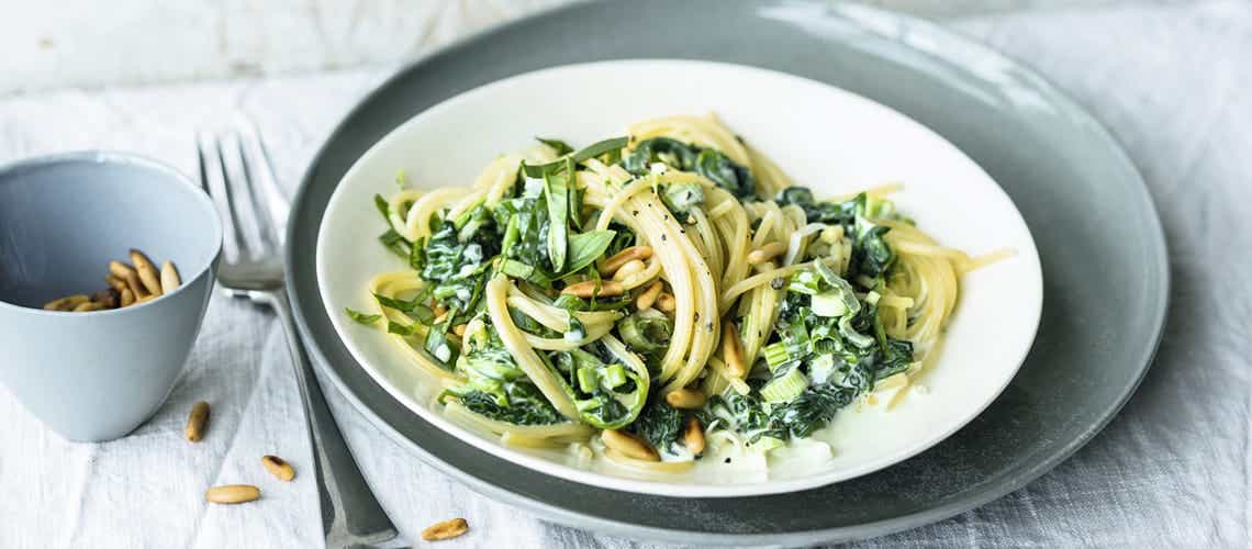 Gesunde Ernährung bei Schuppenflechte - Rezept: Spaghetti Spaghetti con spinaci e gorgonzola