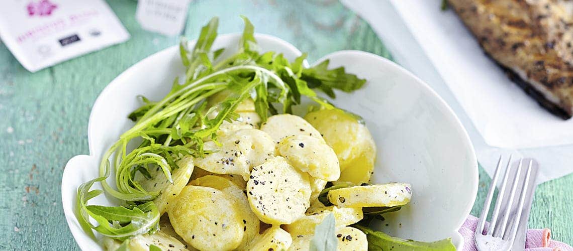 Rezept für eine gesunde und ausgewogene Ernährung bei Schuppenflechte: Kartoffelsalat mit Makrele Kartoffelsalat mit Makrele