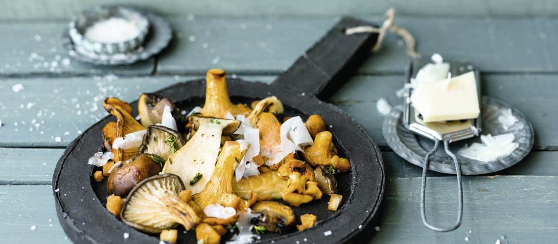 Rezept für eine entzündungshemmende Ernährung bei Schuppenflechte (Psoriasis): Gebratene Pilze mit Manchego Gebratene Pilze mit Manchego