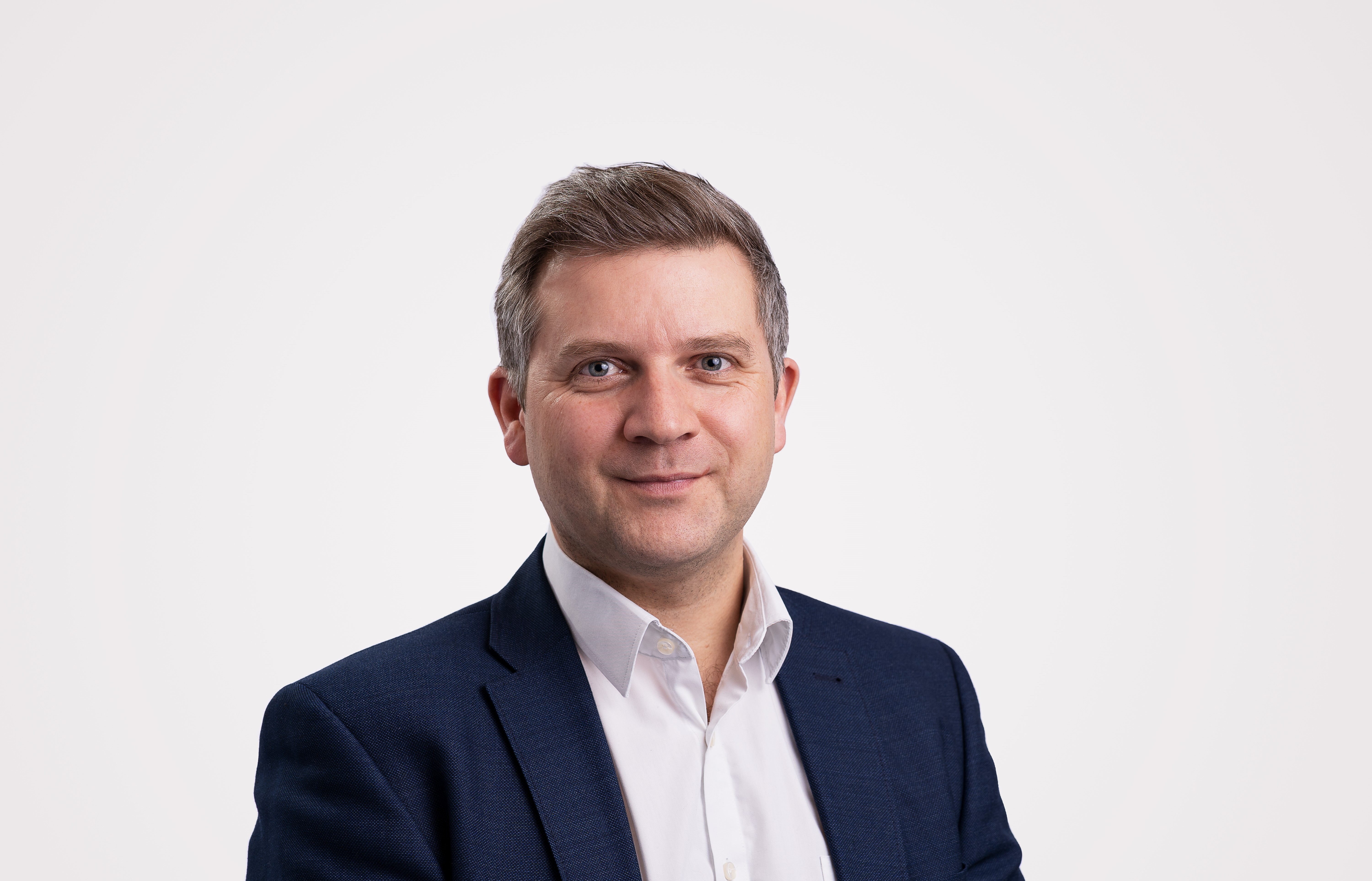 Prof. Dr. Sina, Direktor des Instituts für Ernährungsmedizin am UKSH in Lübeck, spricht darüber, welche Ernährung Menschen mit Depression guttut.
