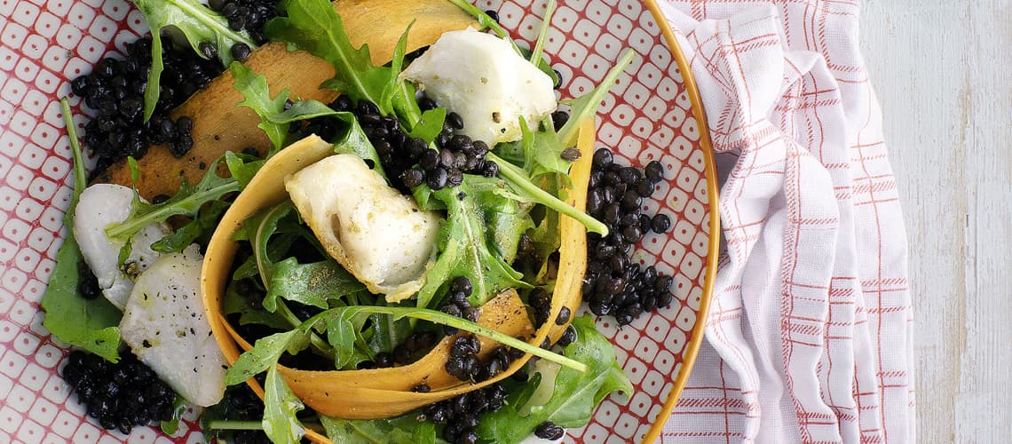 Ern Hrung Schuppenflechte Beluga Linsen Salat Mit Fisch