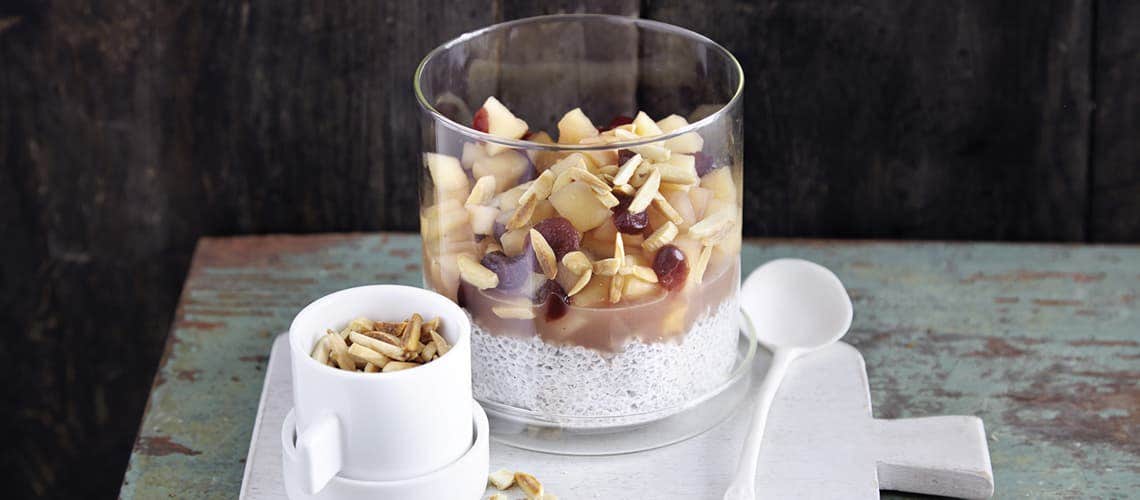 Entzündungshemmendes Rezept bei Schuppenflechte: Chiapudding mit Kompott Chiapudding mit Kompott