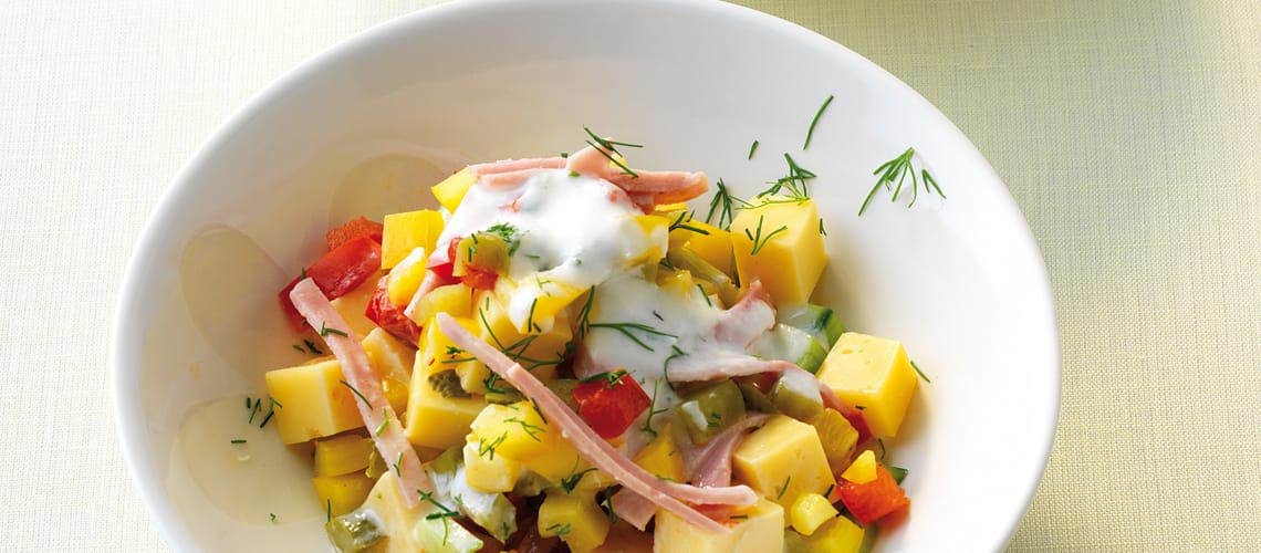 Rezept für eine gesunde und ausgewogene Ernährung bei Schuppenflechte: Frischer Käsesalat Frischer Käsesalat