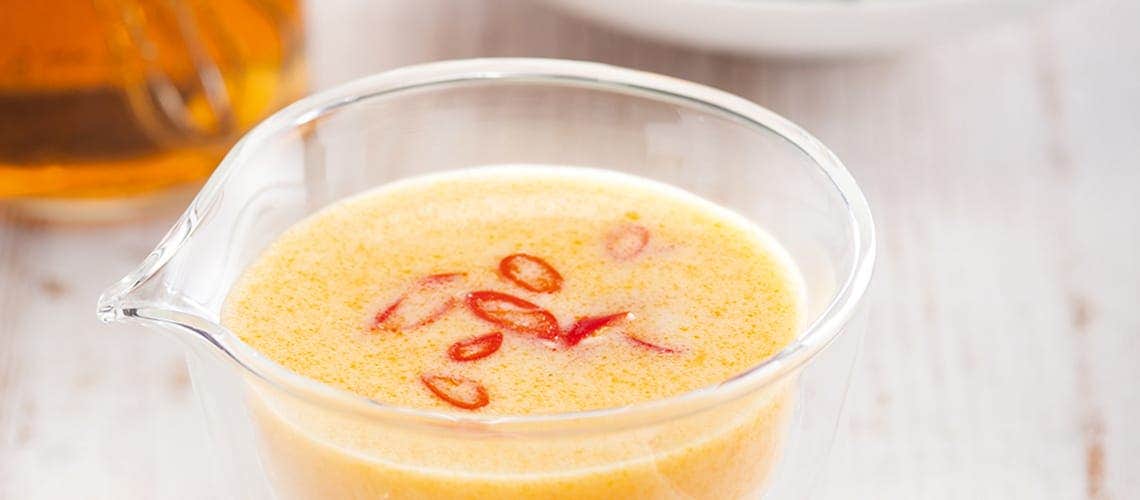 Rezept für eine gesunde und ausgewogene Ernährung bei Schuppenflechte: Honig-Chili-Dressing Honig-Chili-Dressing