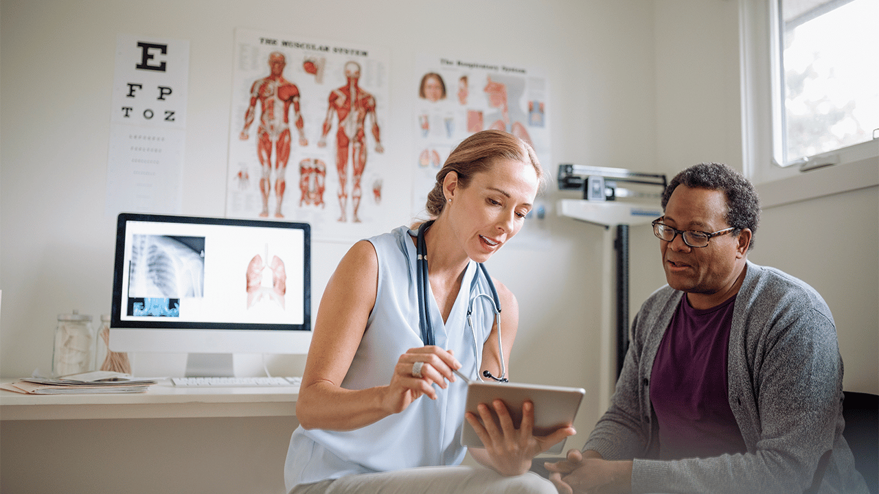 JJ_Photo_Female physician and patient_GettyImages_915090360_4Star JJ_Photo_Female physician and patient_GettyImages_915090360_4Star