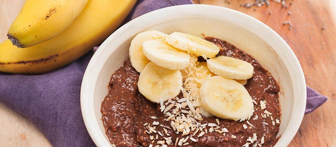 Leckeres und gesundes Rezept bei Schuppenflechte: Overnight-Schoko-Chia mit Banane Overnight-Schoko-Chia mit Banane