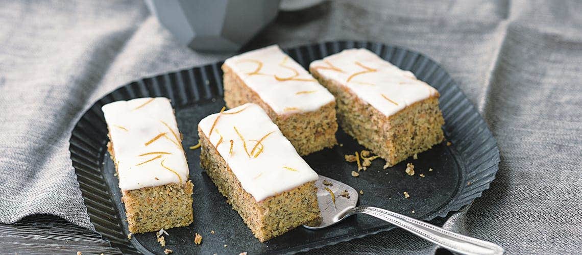 Entzündungshemmendes Rezept bei Schuppenflechte: Rübli-Walnuss-Schnitten Rübli-Walnuss-Schnitten