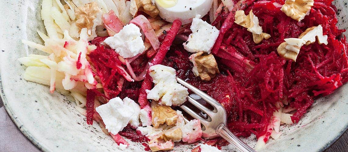Entzündungshemmendes Rezept bei Schuppenflechte: Rote-Bete-Rohkost mit Fenchel Rote-Bete-Rohkost mit Fenchel