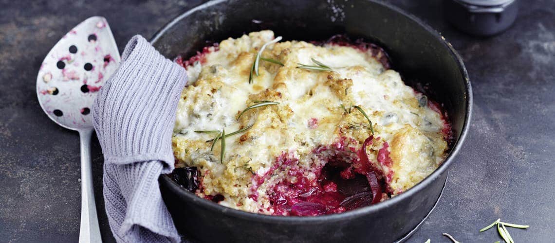 Rezept für eine entzündungshemmende Ernährung bei Schuppenflechte (Psoriasis): Bulgurauflauf mit Roter Bete Bulgurauflauf mit Roter Bete