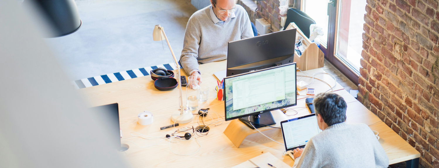 Stretches_for_Desk_Workers_Stay_Flexible.png