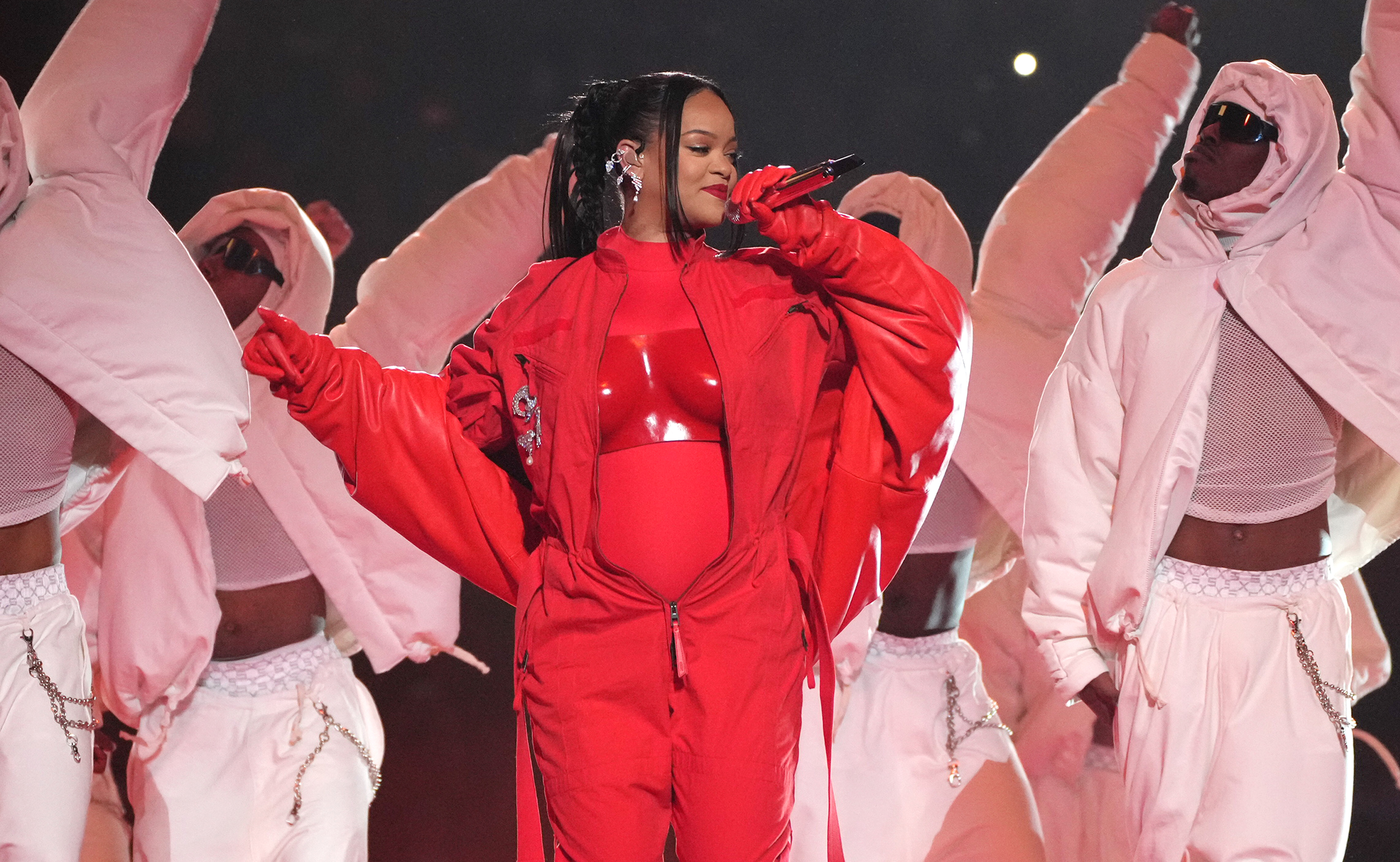 A Diamond of a Super Bowl Performance