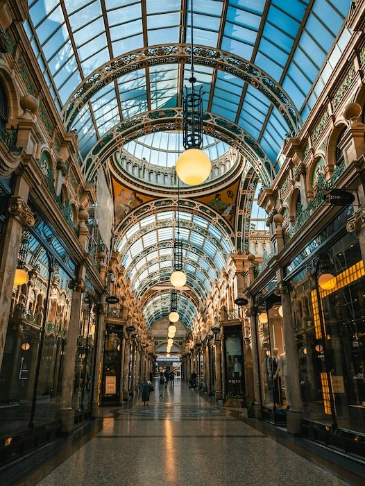 Leeds Victoria arcade shops