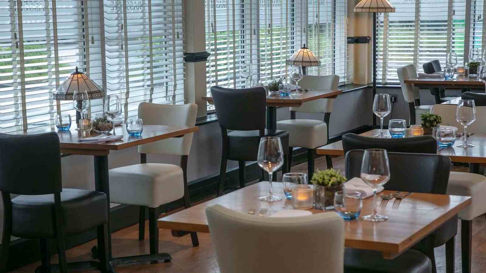 Handleys Brasserie at Suites Hotel