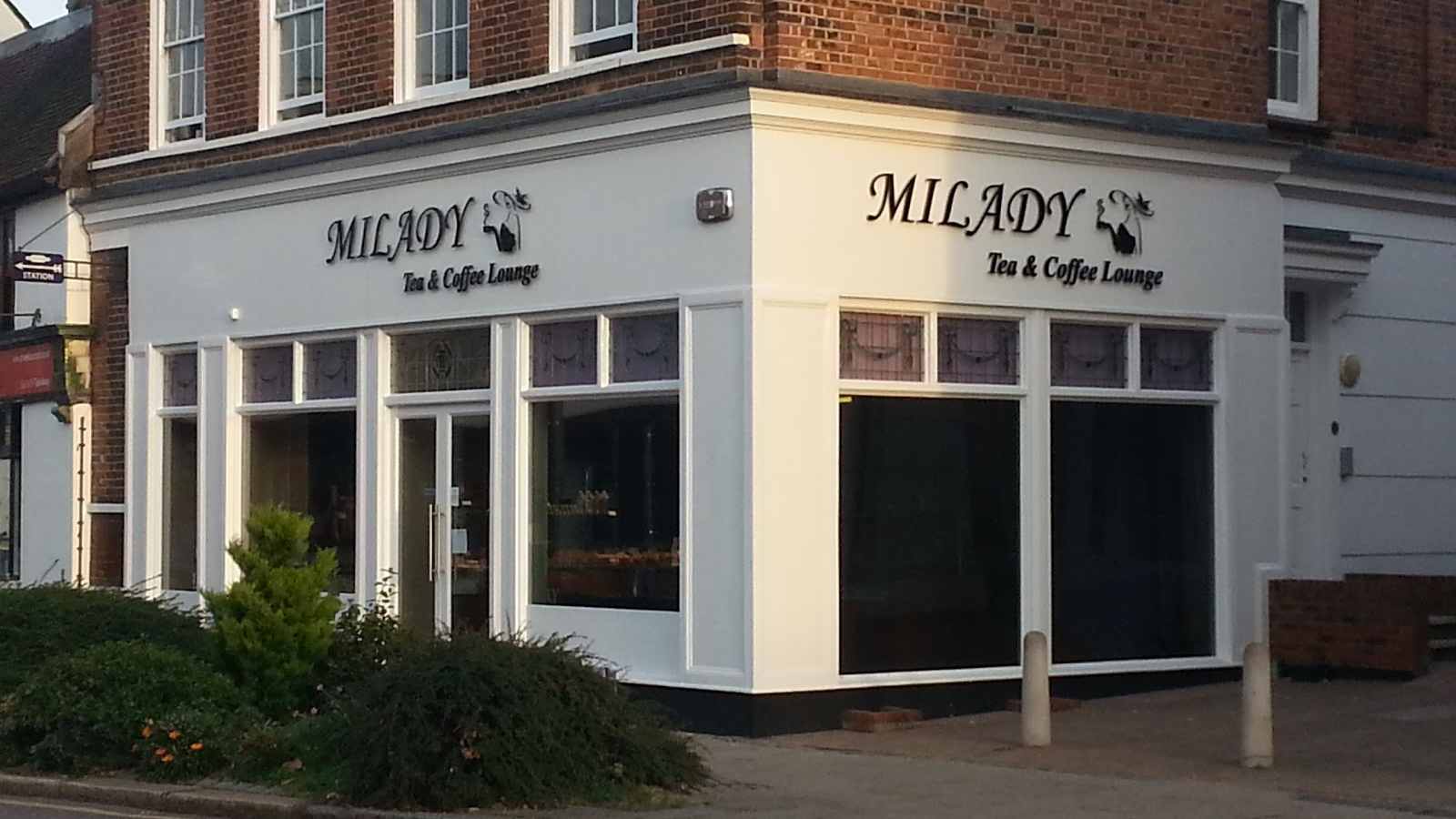 Milady Tea & Coffee Lounge