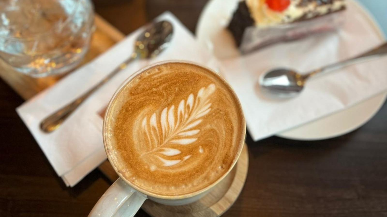 ANKAVE Coffee & Cocktails