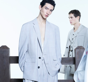 Contemporary fashion showcasing refined tailoring, soft silhouettes, and modern elegance for a sophisticated, forward-looking style.