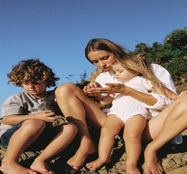 a women with 2 kids