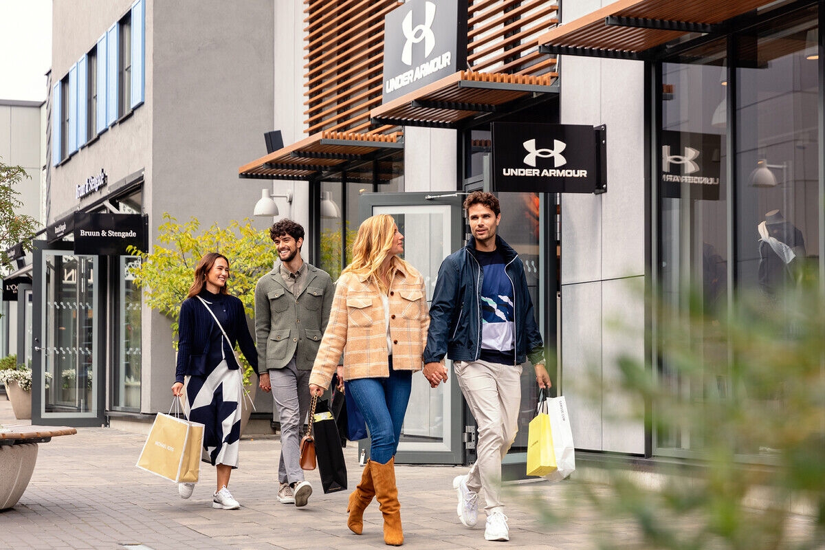 Peak Performance Outlet – Outdoor – Hede Fashion Outlet