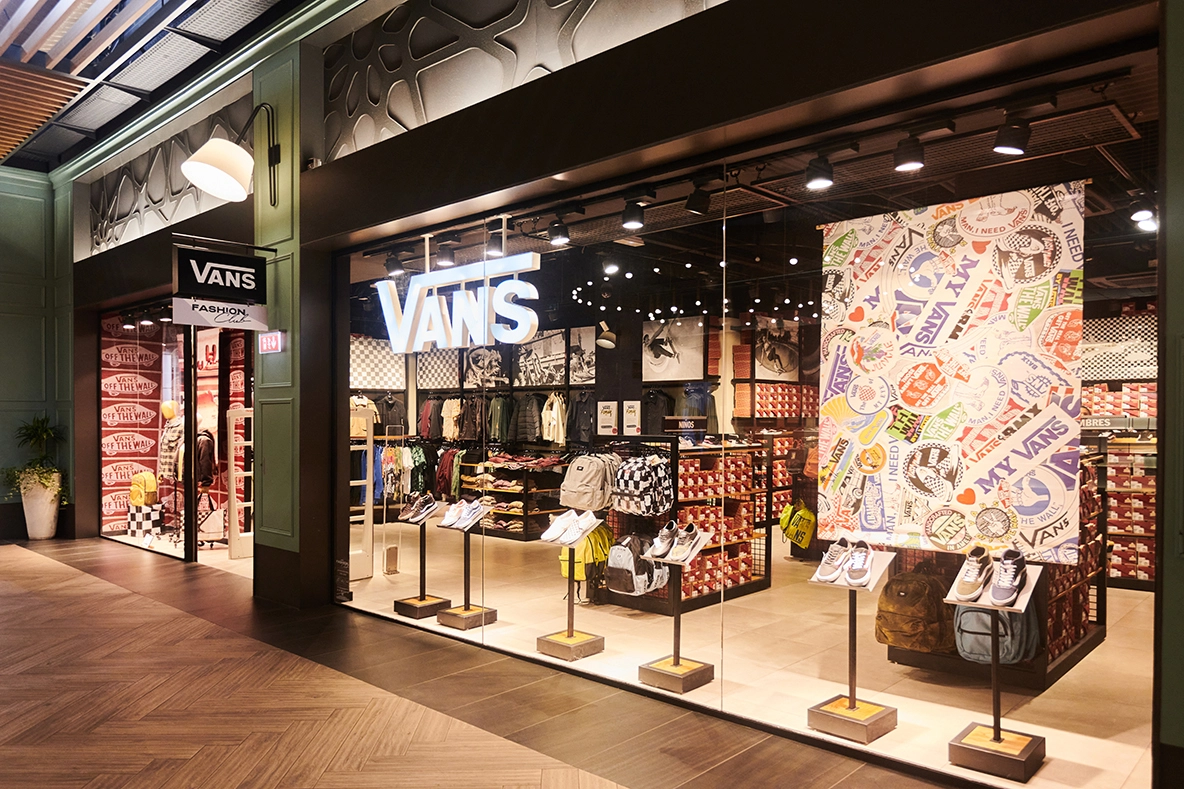 Factory Outlet Vans Owned Retail Stores 34+ Thousand Vans Store