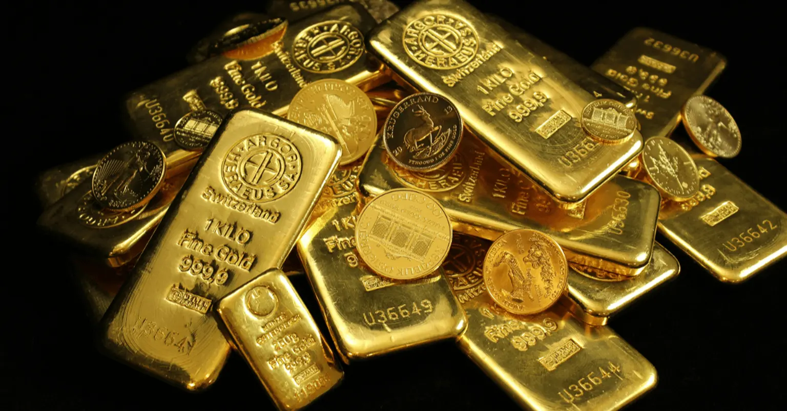 الذهب يستعيد بريقه: التدفقات تعود والبيانات الاقتصادية تغير السردية