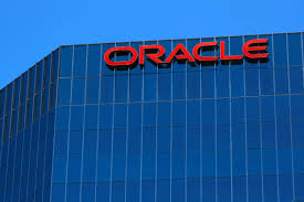 Oracle’s AI Ambitions Face Funding Pressure as Data Center Plans Come Under Scrutiny