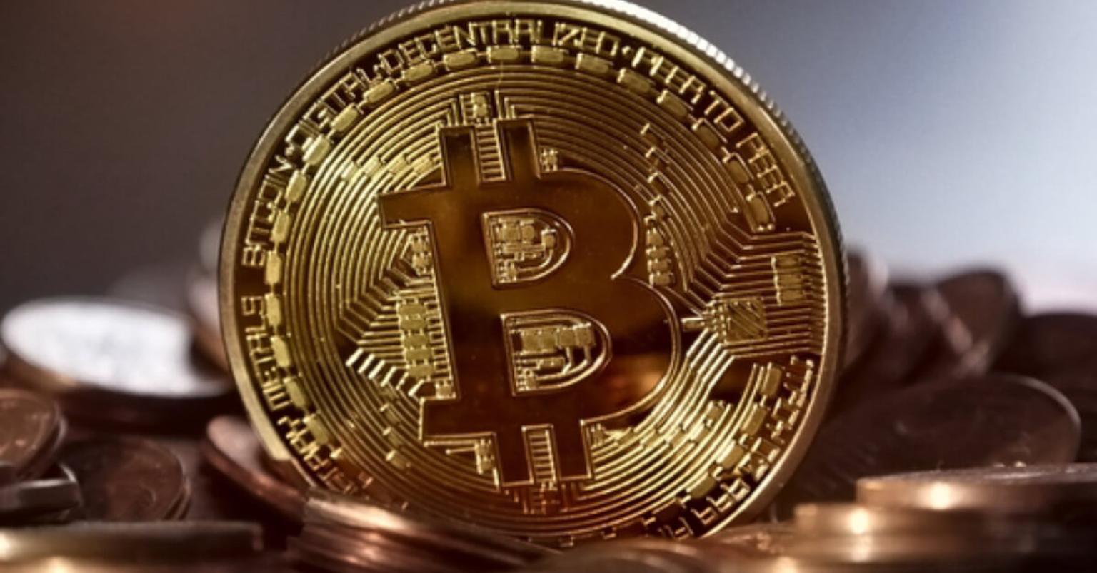 Bitcoin Tests $70,000: High-Beta Behavior Persists, Institutional Funds Remain Key
